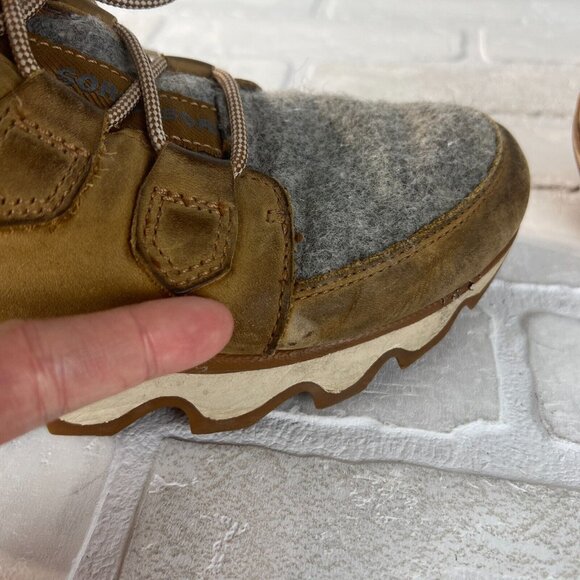 Sorel Kinetic Caribou Snow Boots Womens 7.5 Light Brown Leather Gray Waterproof - Picture 10 of 16